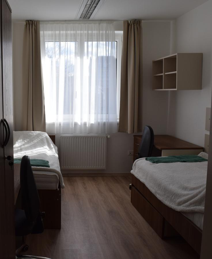 Marothi Kollegium Hostel Debrecen Exterior photo