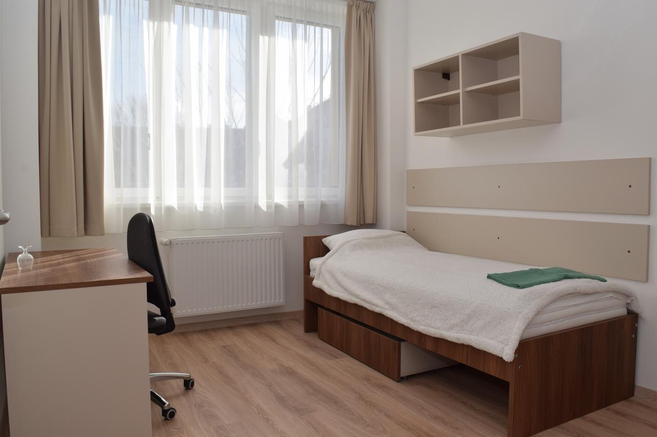 Marothi Kollegium Hostel Debrecen Exterior photo